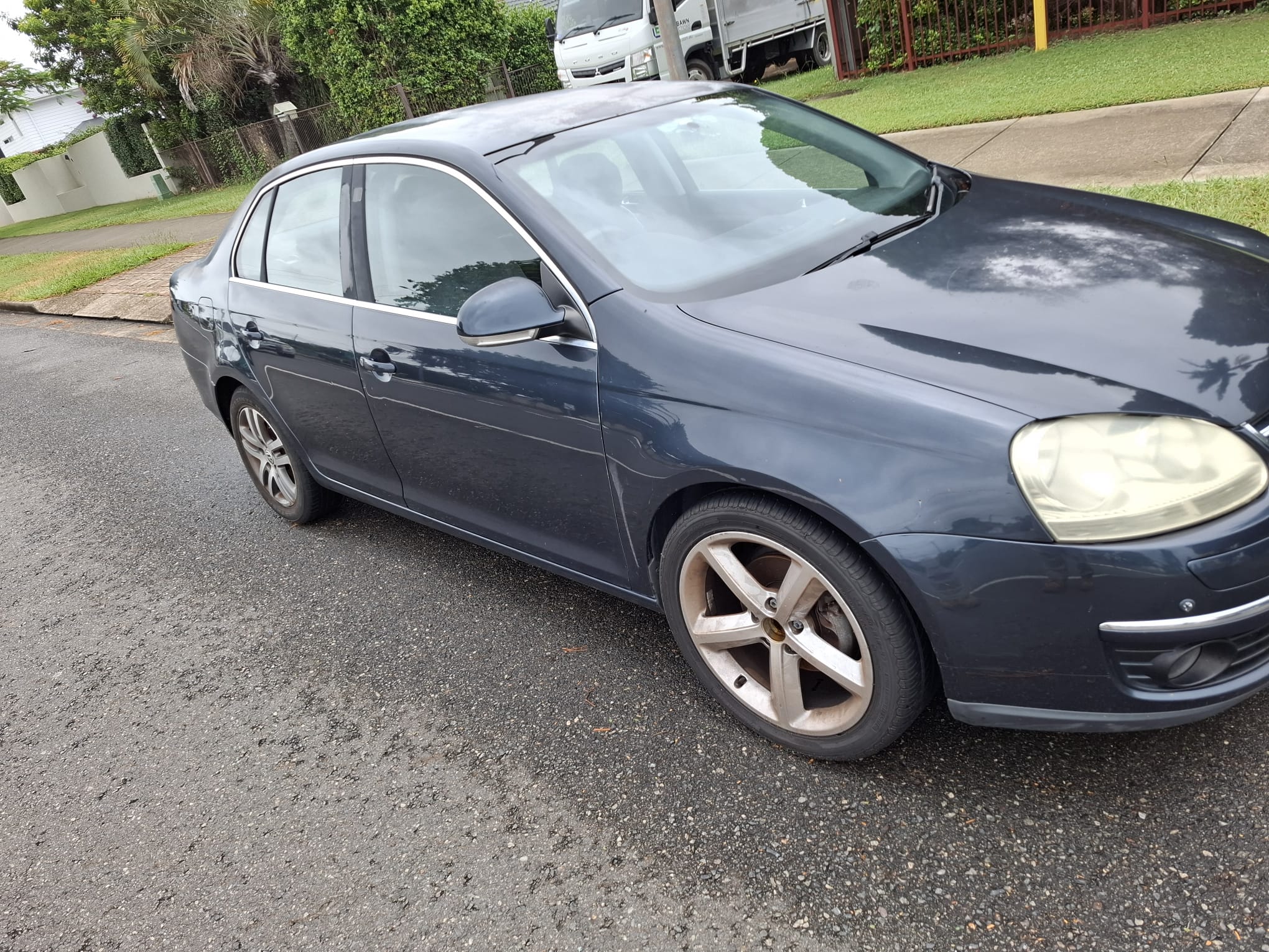 QLD Car Cashiers Offer the Best Cash for Cars in Brisbane